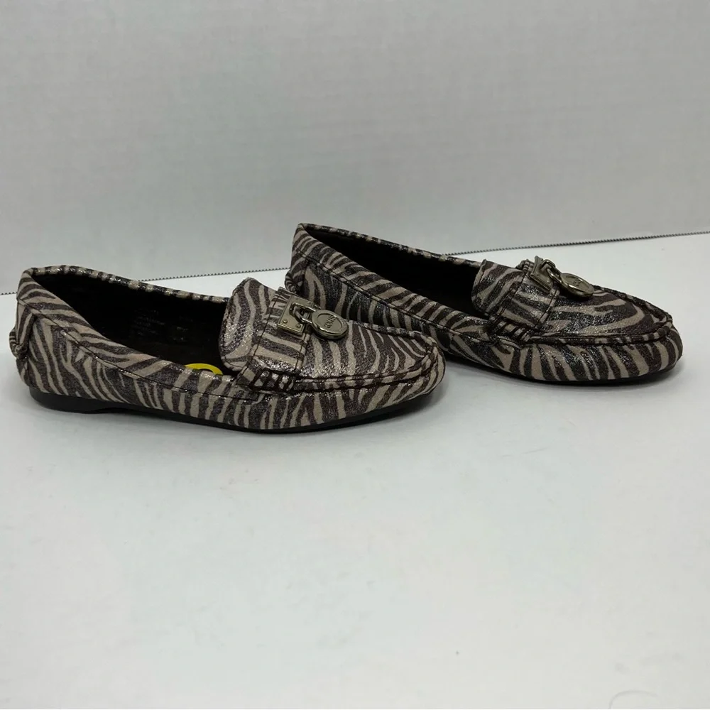NWT Michael Kors Girls Metallic ZOEY Animal Print Loafers Zebra Giraffe Sz 13Y